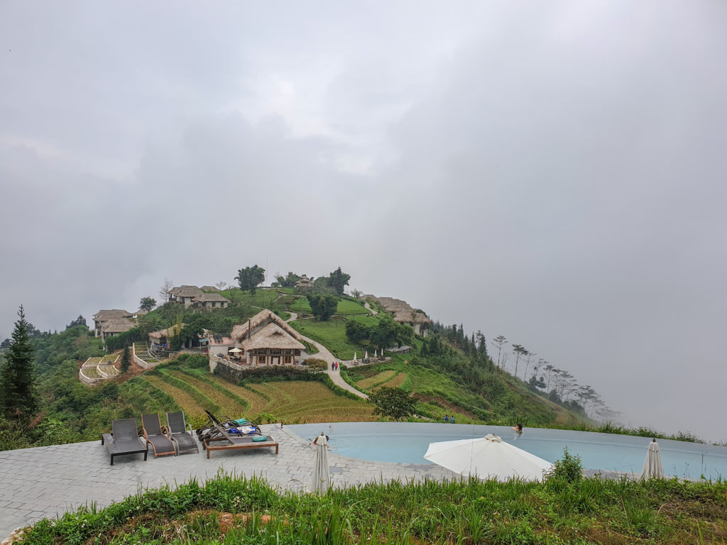 Topas ecolodge infinity pool 