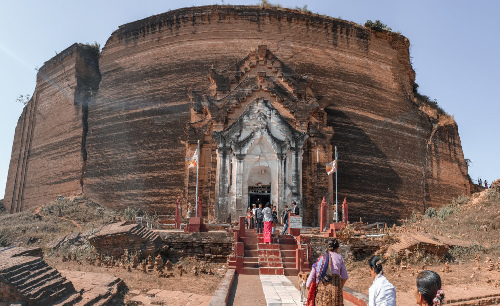 Top 10 places to visit in mandalay