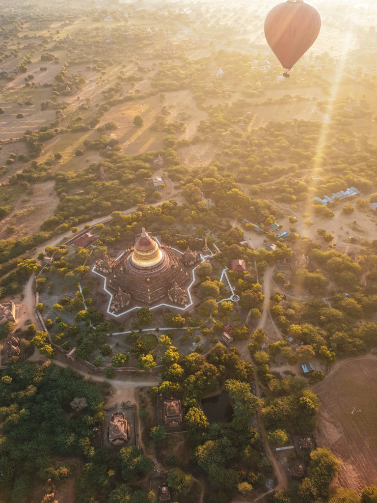 Balloons over Bagan review