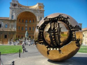 solo travel guide to Vatican city