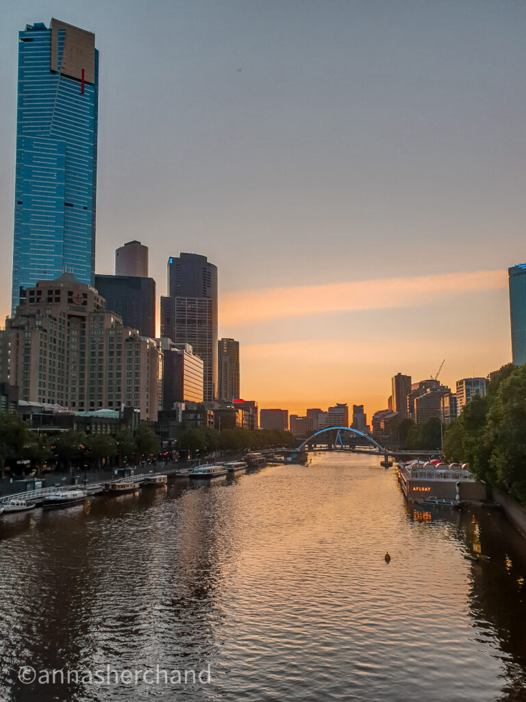 melbourne at night