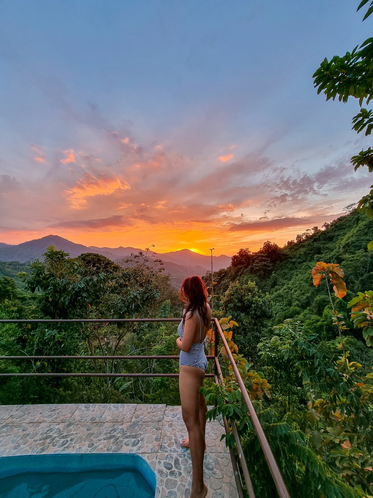 solo female travel to colombia