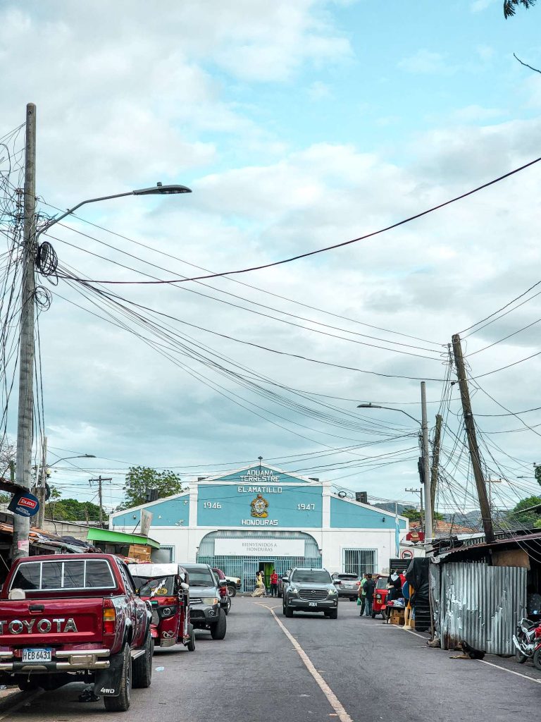 Border crossing from El Tunco El Salvador to Leon Nicaragua