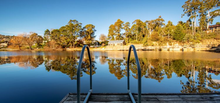 Sunny winters day at Lake Daylesford in tourist town of Daylesford in Victoria.
